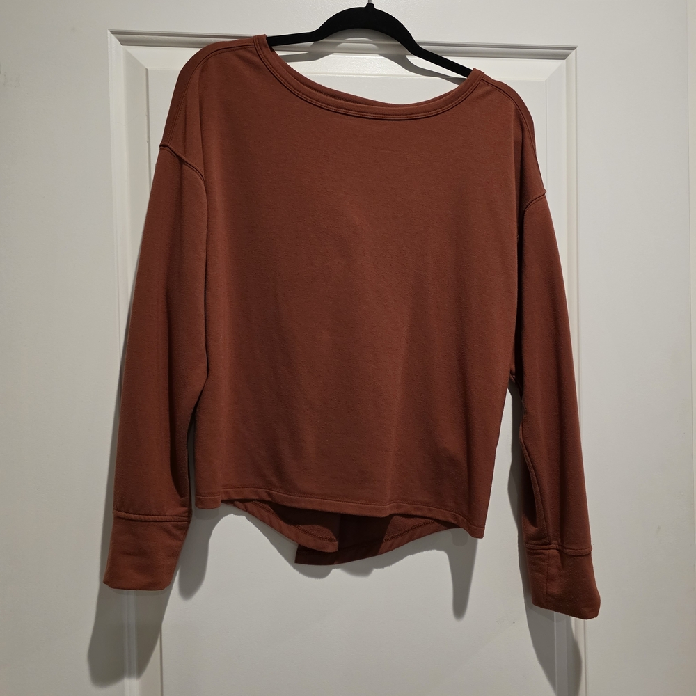 Women's Rust Long Sleeve Top With Open Back
